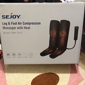NIB Sejoy Leg & Foot Air Compression Massager with Heat